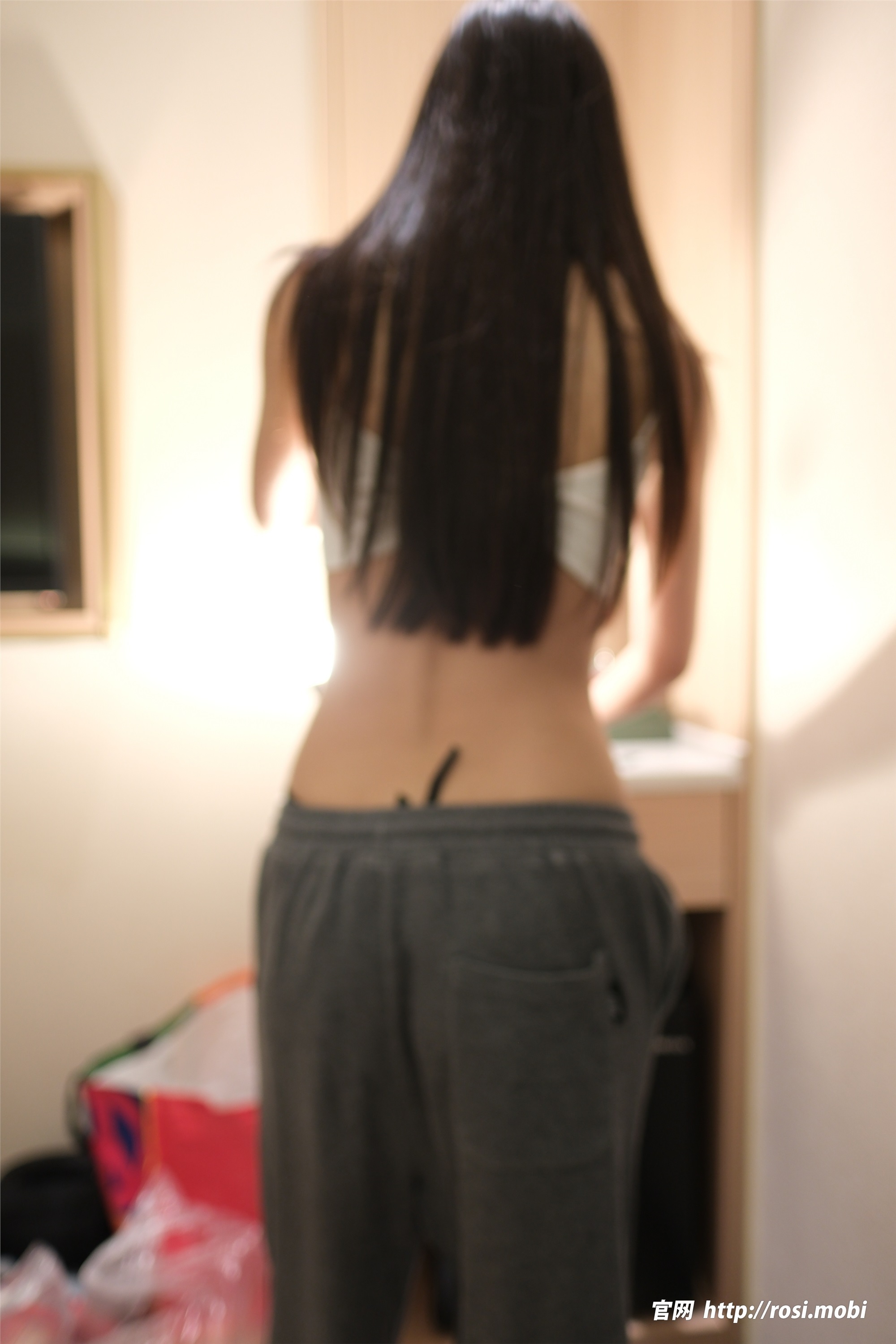 ROSI写真 2025.05.14 NO.4909